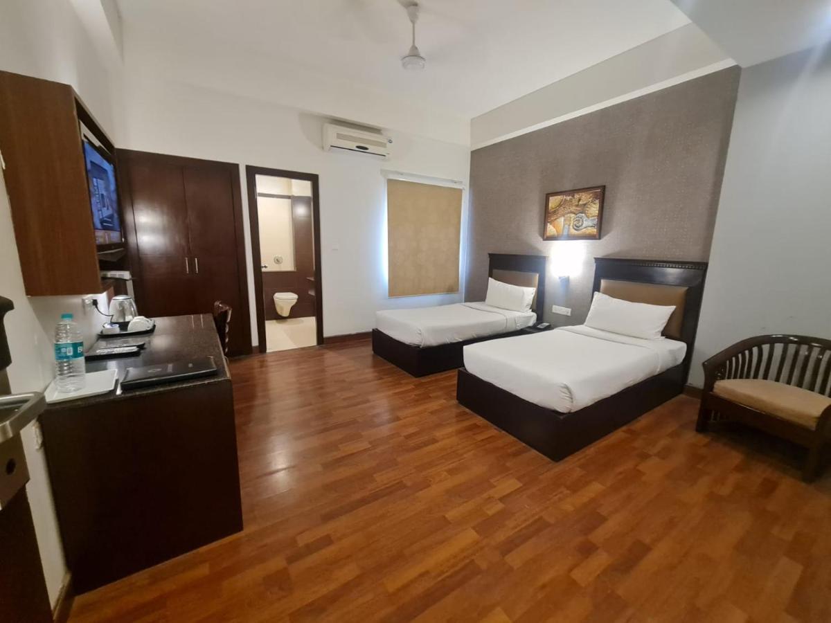 Hotel Lemon Park Haldwāni Екстериор снимка